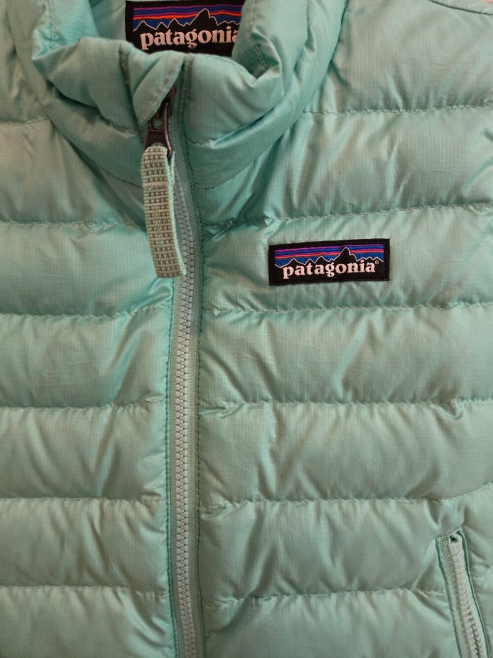 Girls size 6-12 month Patagonia Baby Down Sweater Jacket - Picture 5 of 11
